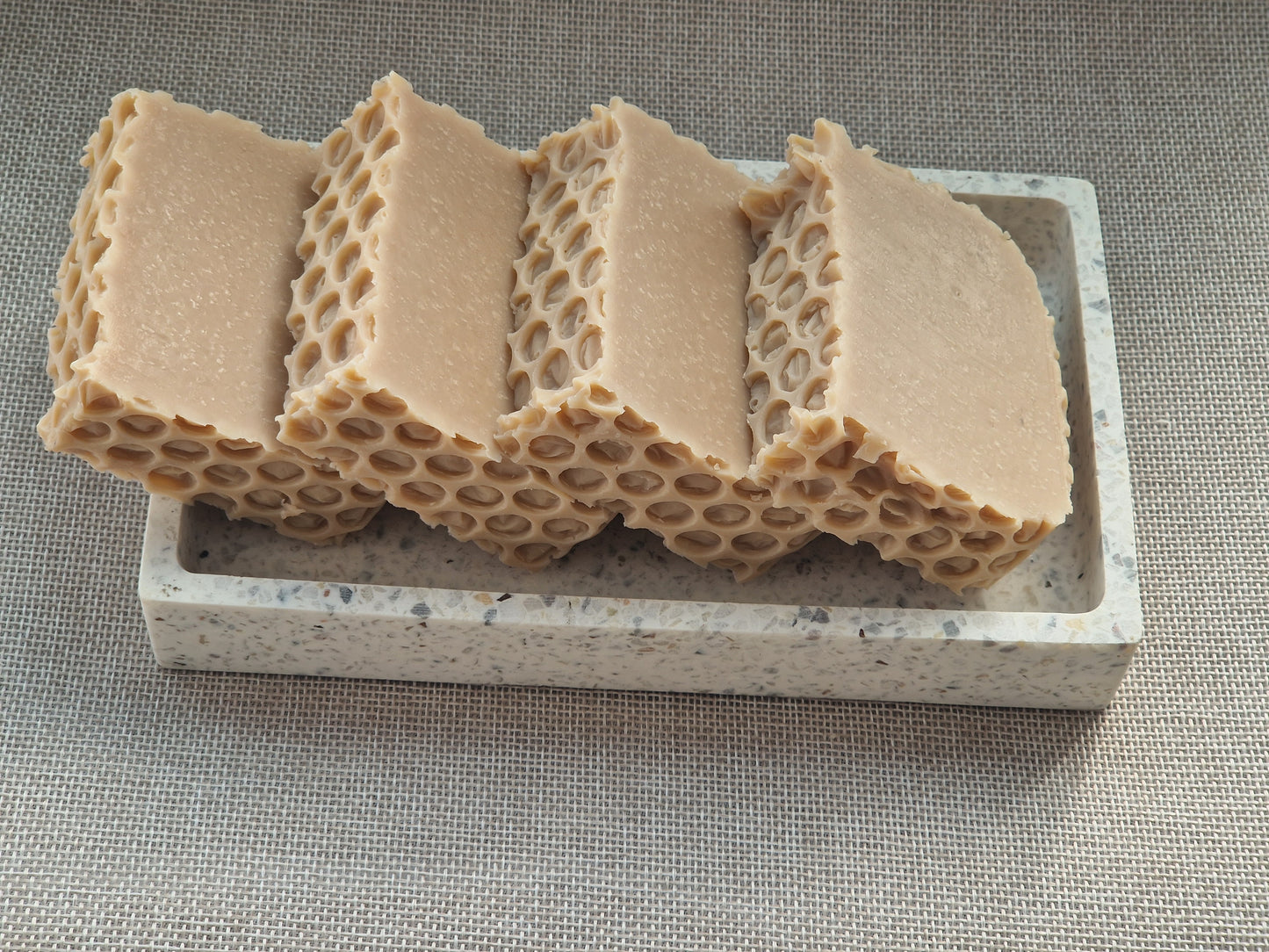 Frisk Rosa – Vegansk sæbe med pink clay & citrus