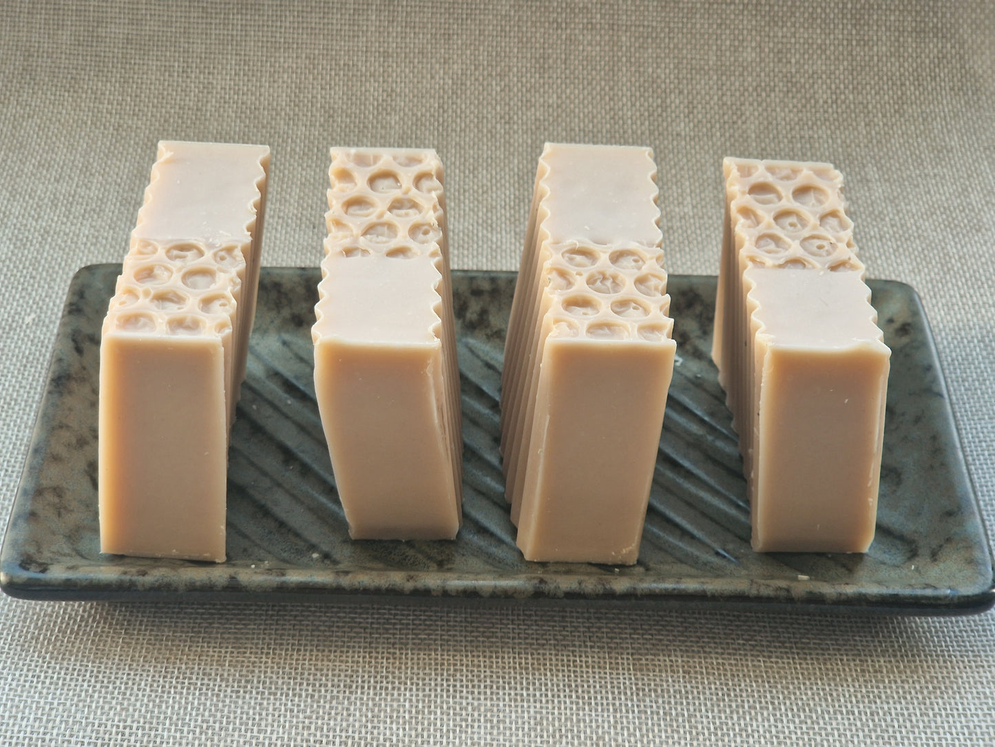 Rosa Ler – talgsæbe med kaolin & pink clay (uparfumeret)