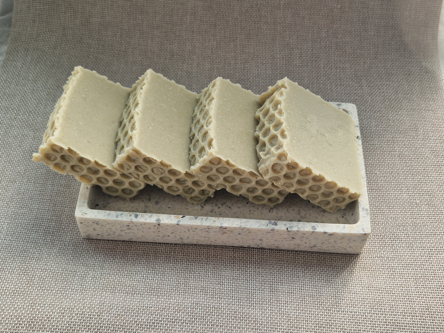 Klar Hud – Vegansk sæbe med grøn ler & tea tree-olie