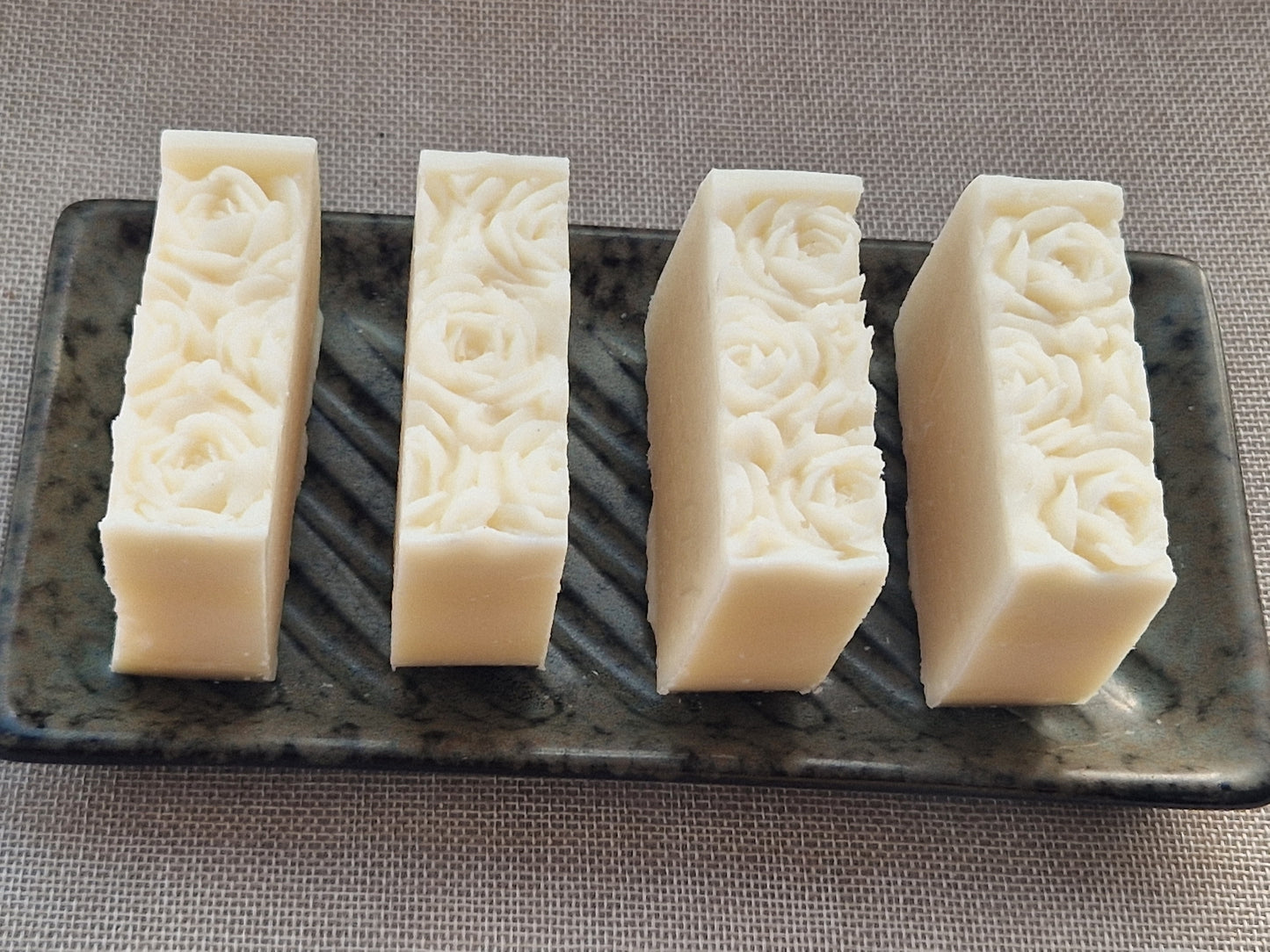 Ro & Blomst – talgsæbe med lavendel